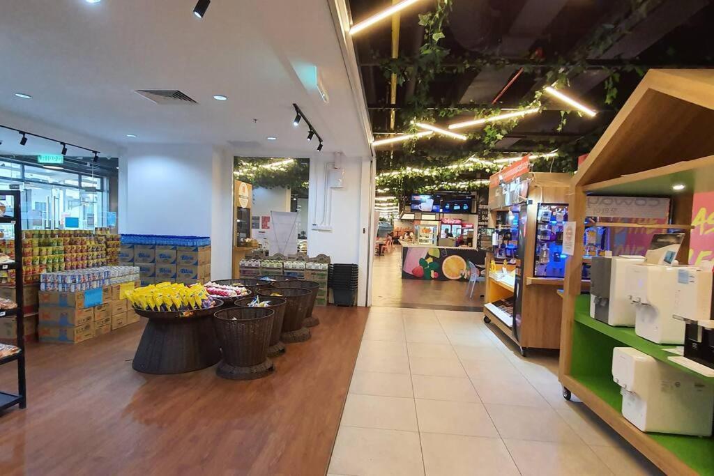 Kozi Square New Sgh Cozy Home 7A Kuching Bagian luar foto