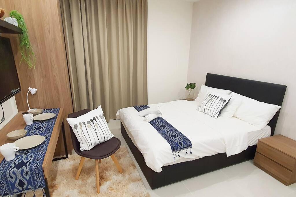 Kozi Square New Sgh Cozy Home 7A Kuching Bagian luar foto
